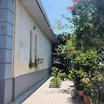 Sea House *