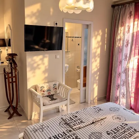 Sea House *